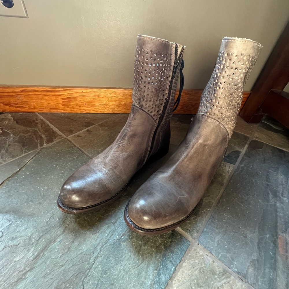 Women's luxury "Bed-Stu boots handmade, only worn twice